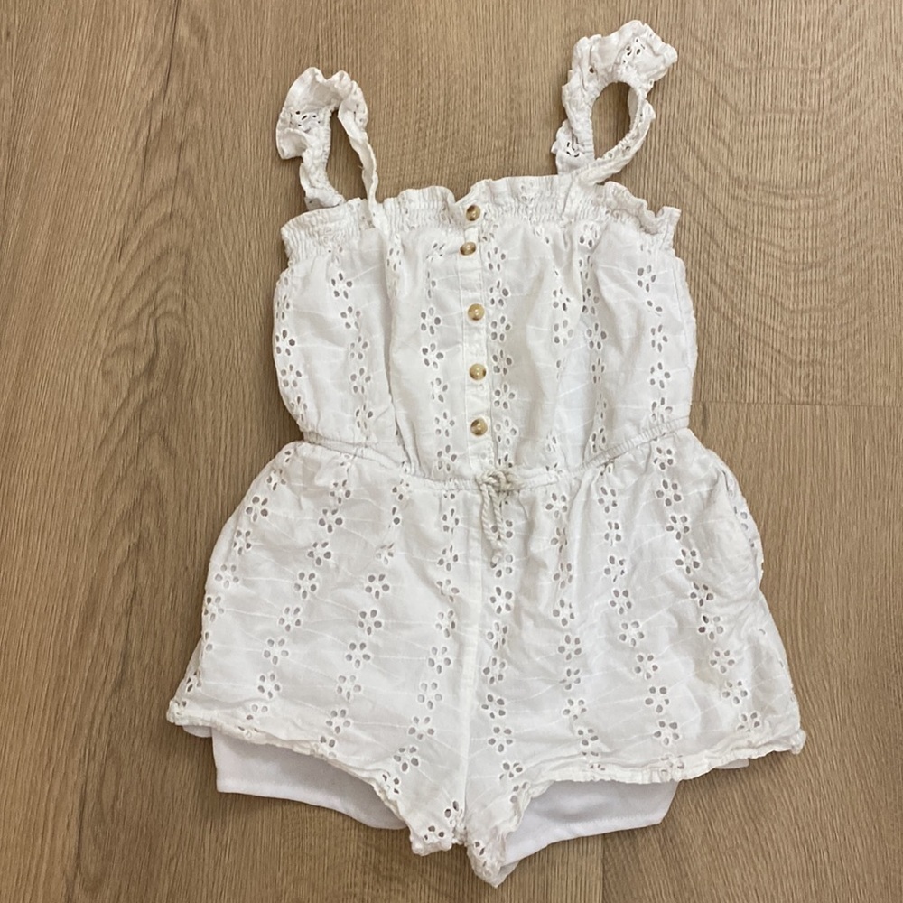 Girls Eyelet white romper with pockets size 10